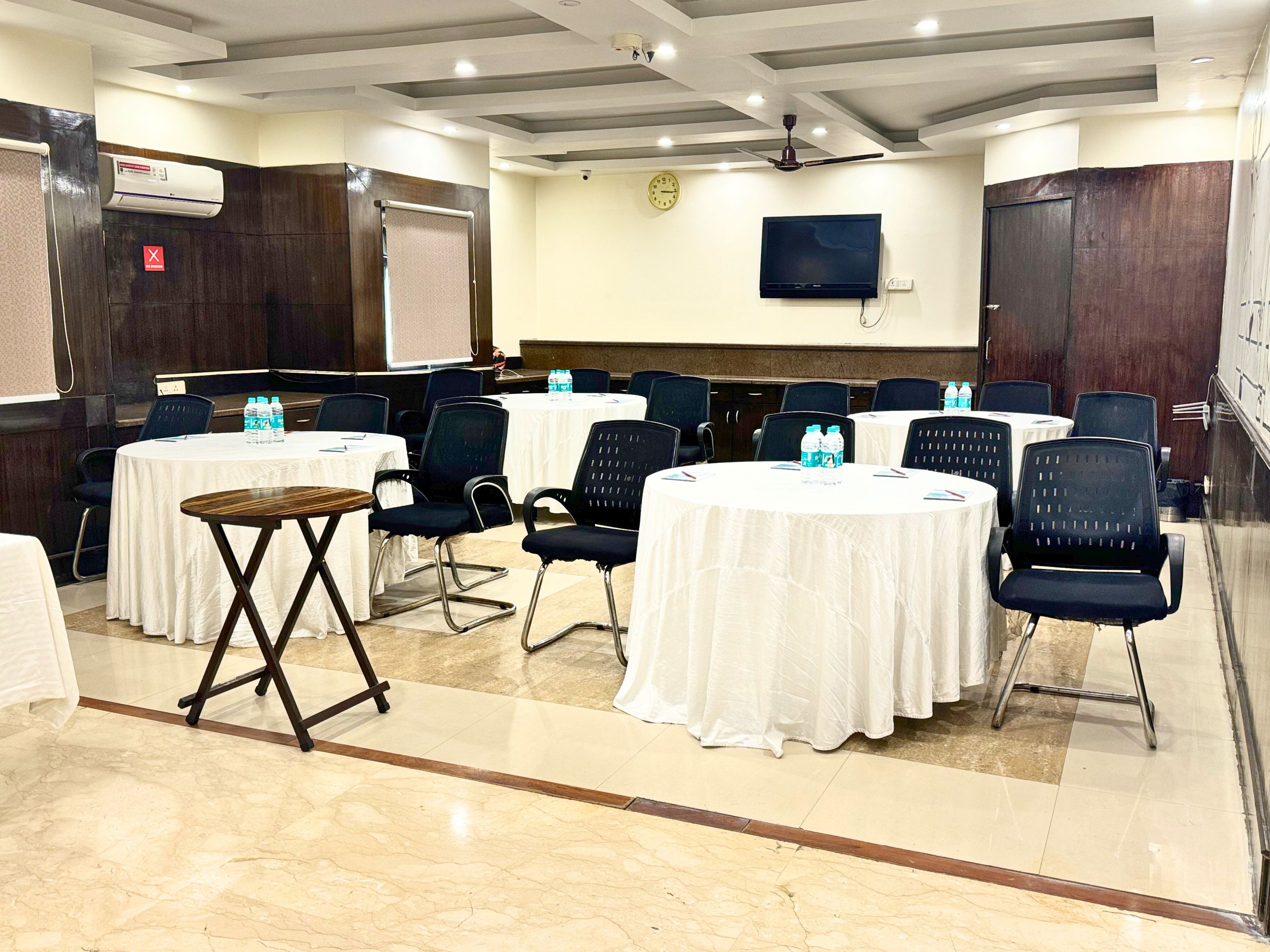 The Oakland Plaza Banquet Hall - 11