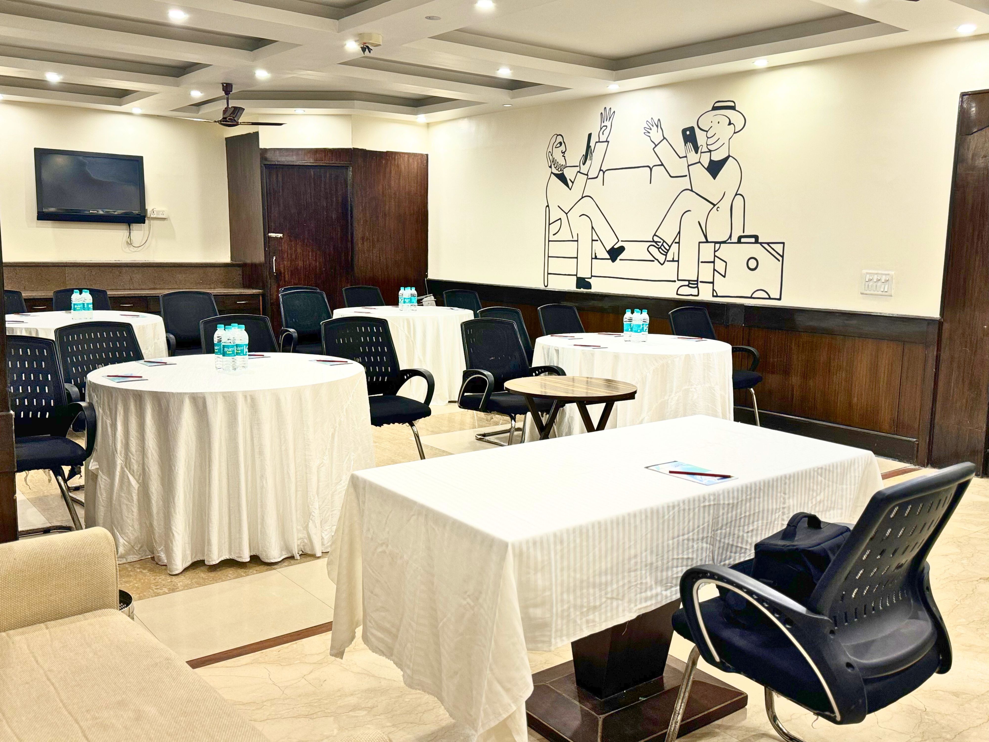 The Oakland Plaza Banquet Hall - 12