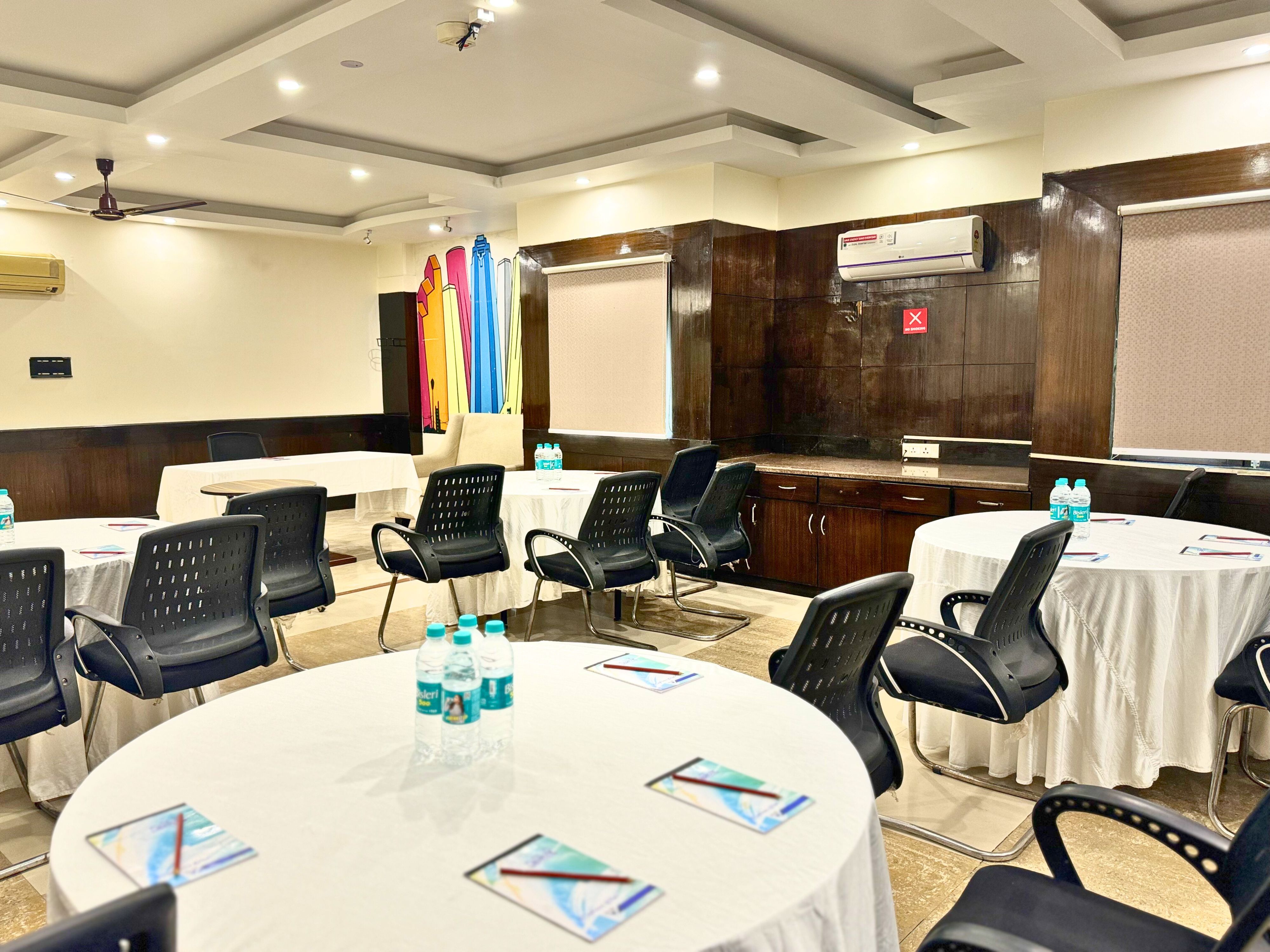 The Oakland Plaza Banquet Hall - 13