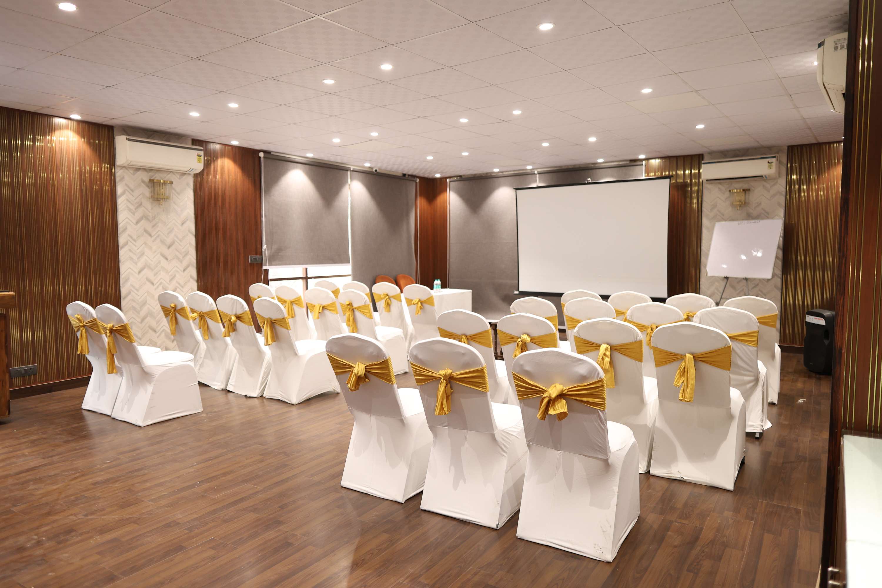Orion Express Banquet hall - 9
