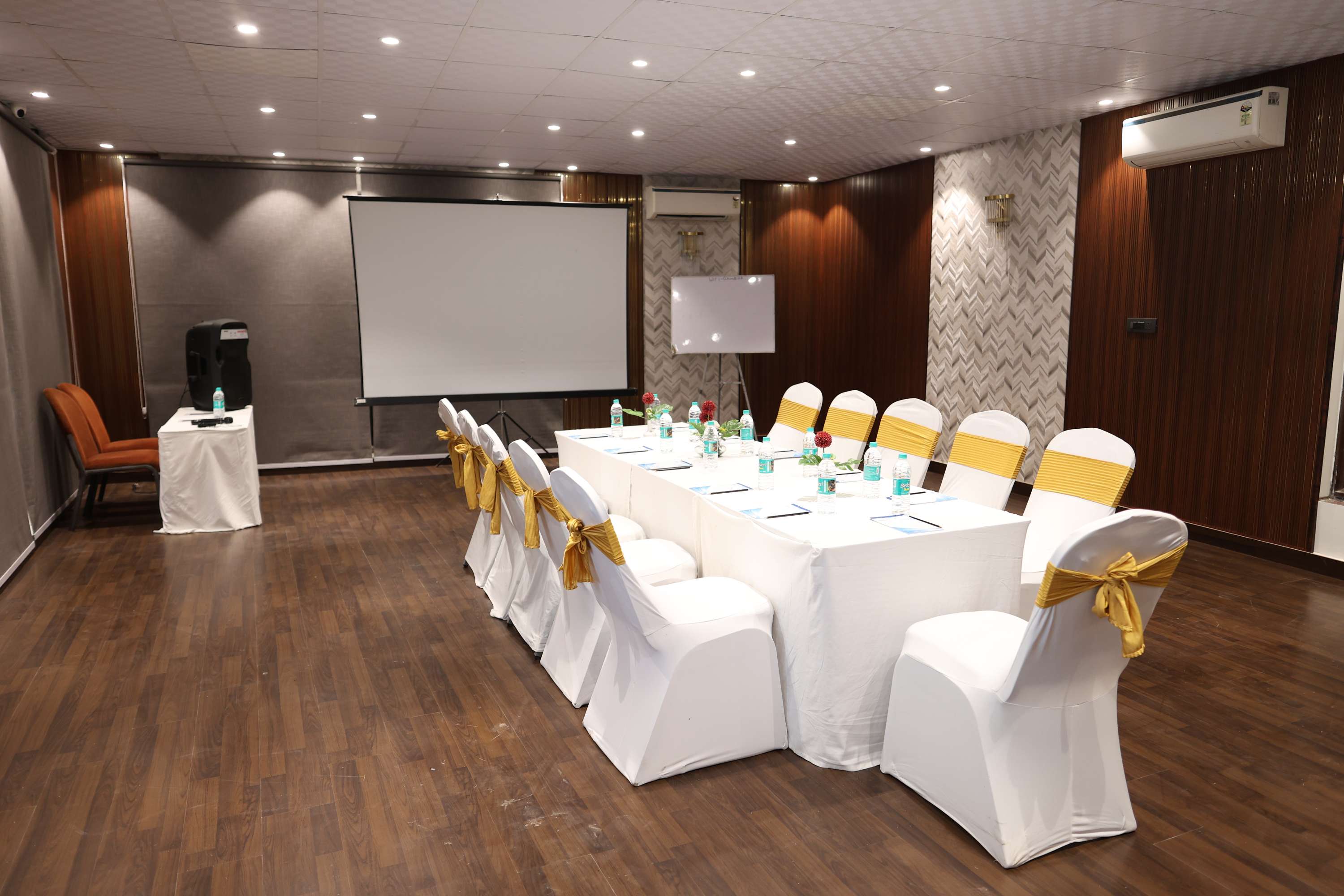 Orion Express Banquet hall - 14
