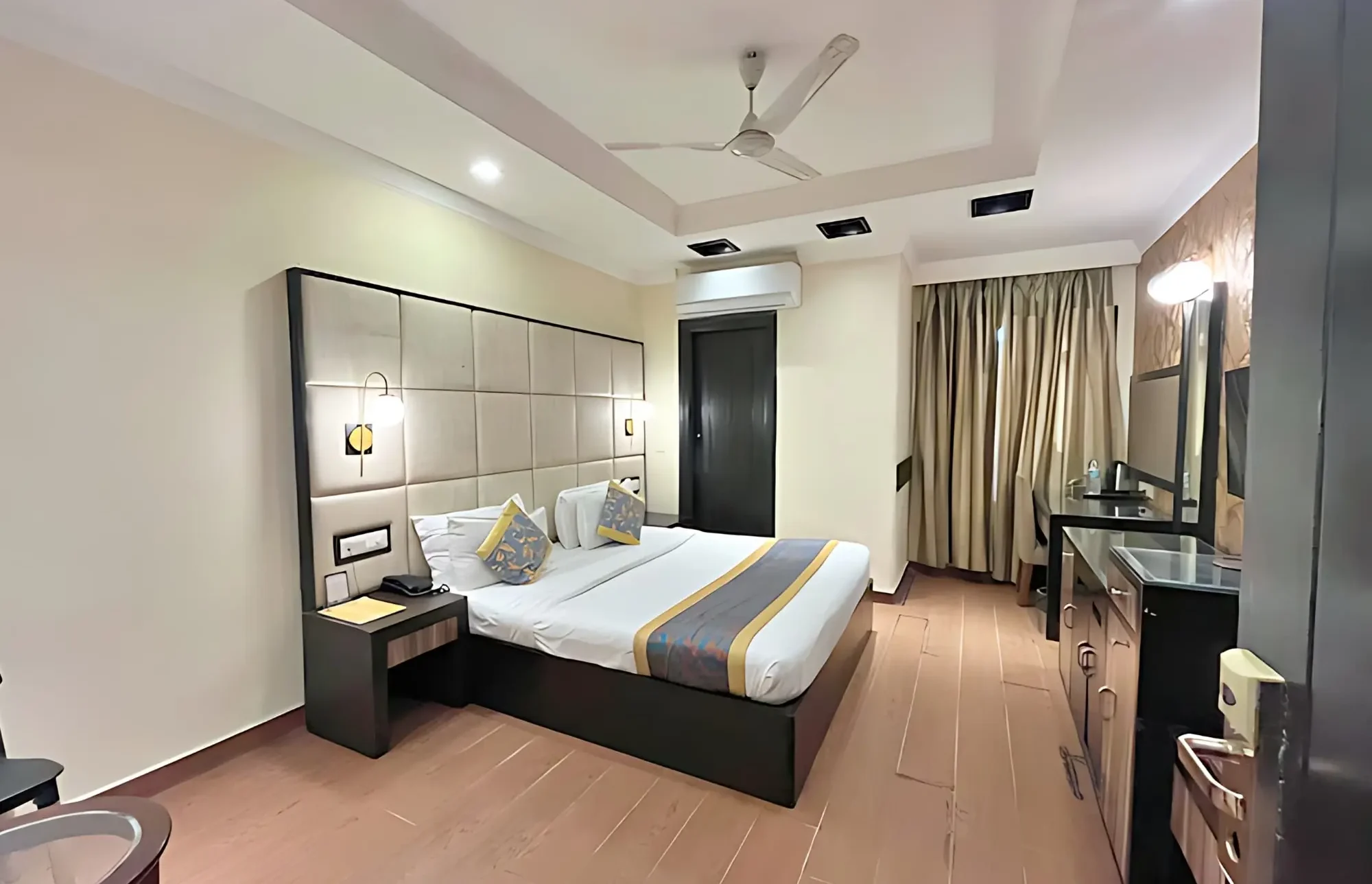 best-hotel-in-delhi-for-couples-luxury-comfort-affordable-stay