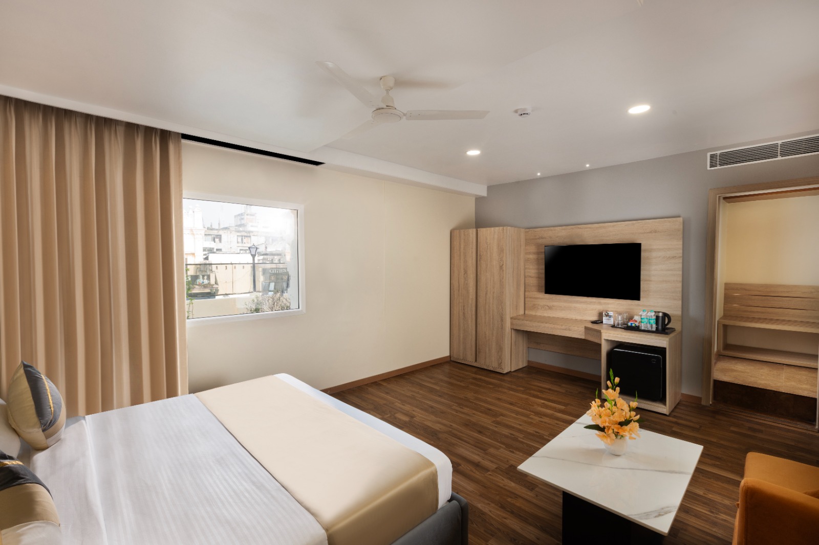asar Capoors Hotel Hazratganj by Orion Hotels - 18