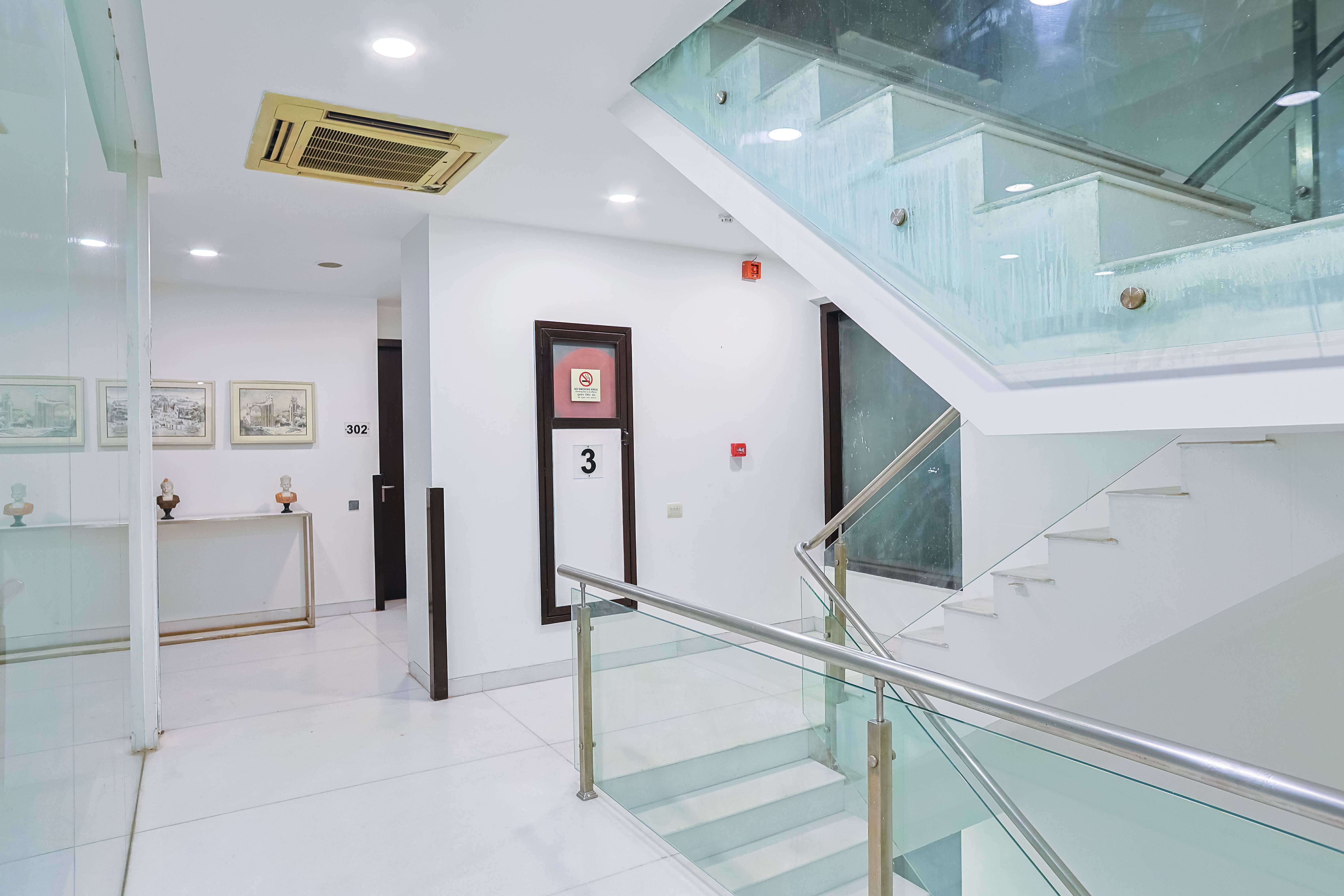 Amber Inn by Orion Hotels - 11