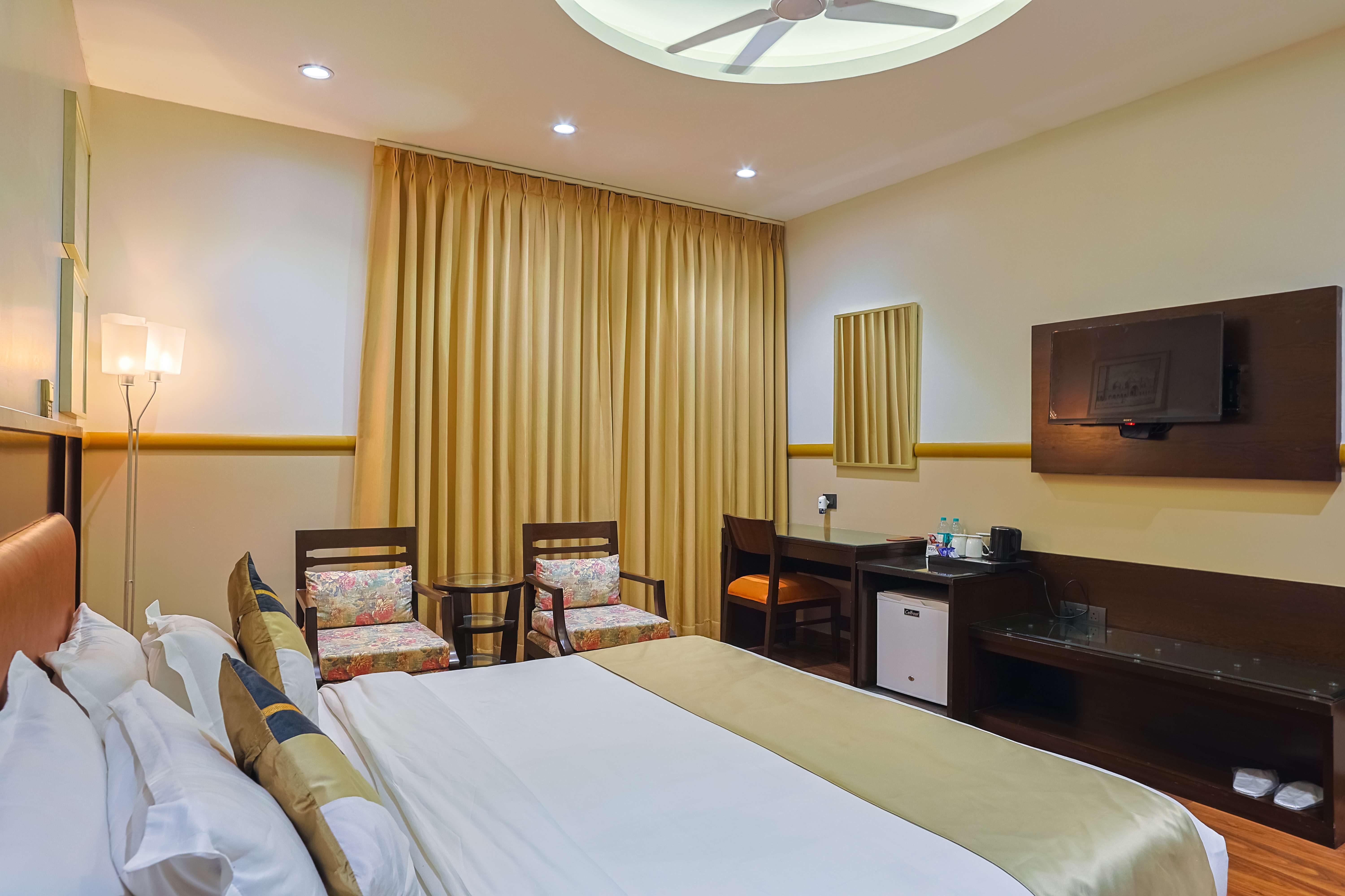 Amber Inn by Orion Hotels - 9