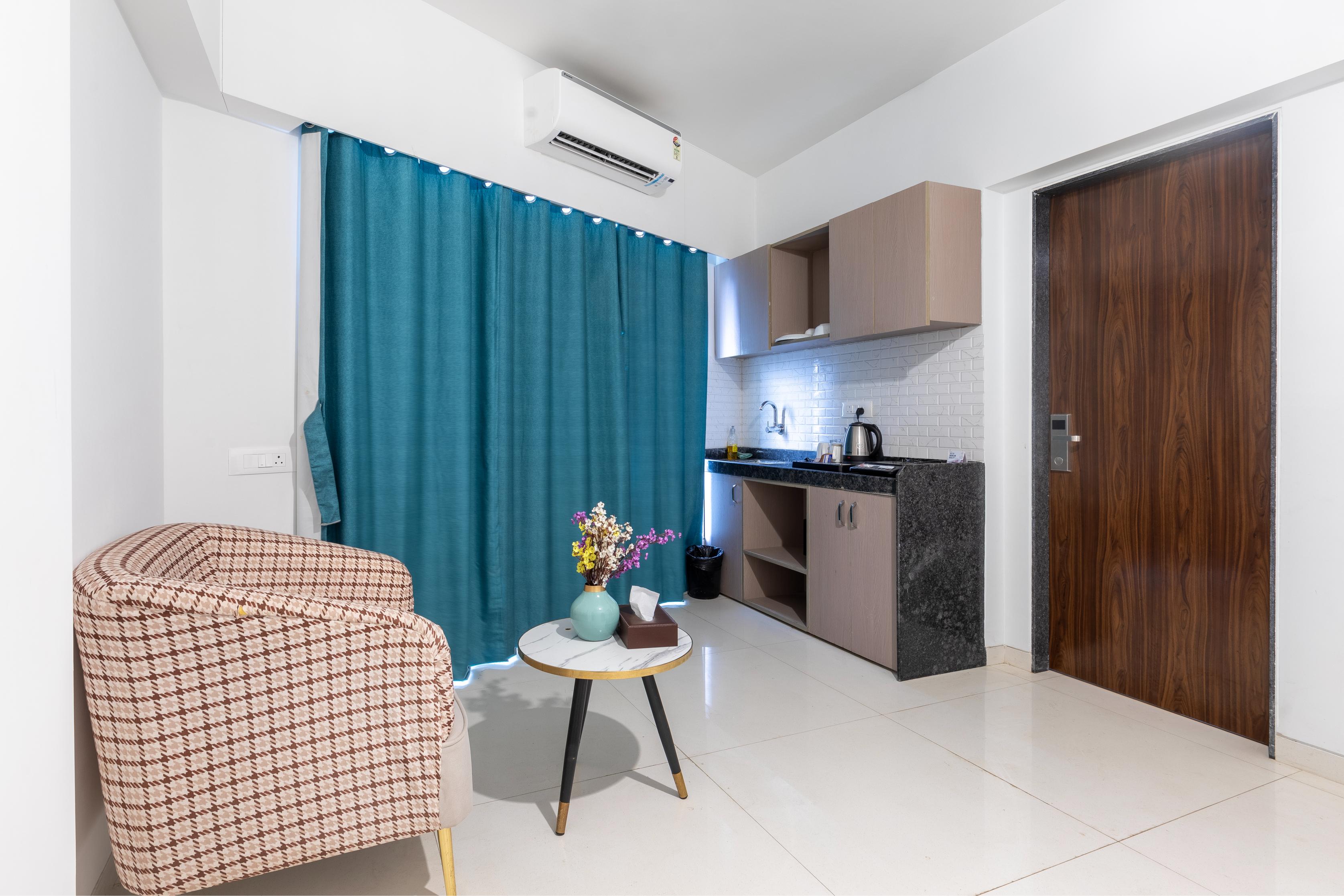 The Orion Premium Suites - 14